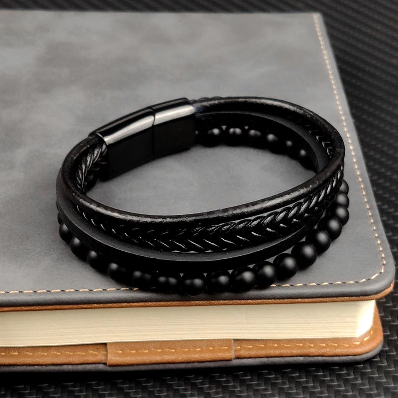 Pulseira Masculina Luxo 2026 em Couro e Aço Inoxidável – Fecho Magnético e Pedras Naturais