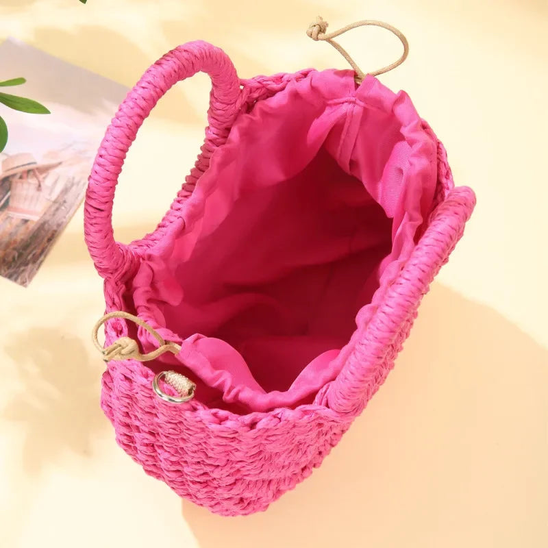 Bolsa de Praia Feminina em Palha Trançada – Formato Meia-Lua com Grande Capacidade e Estilo Verão