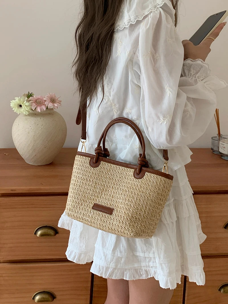 Bolsa de Palha Feminina de Ombro – Retrô, Fashion e Perfeita para Praia e Verão