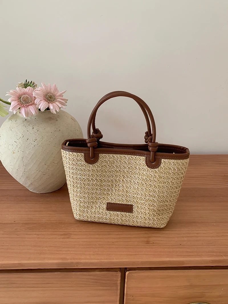 Bolsa de Palha Feminina de Ombro – Retrô, Fashion e Perfeita para Praia e Verão
