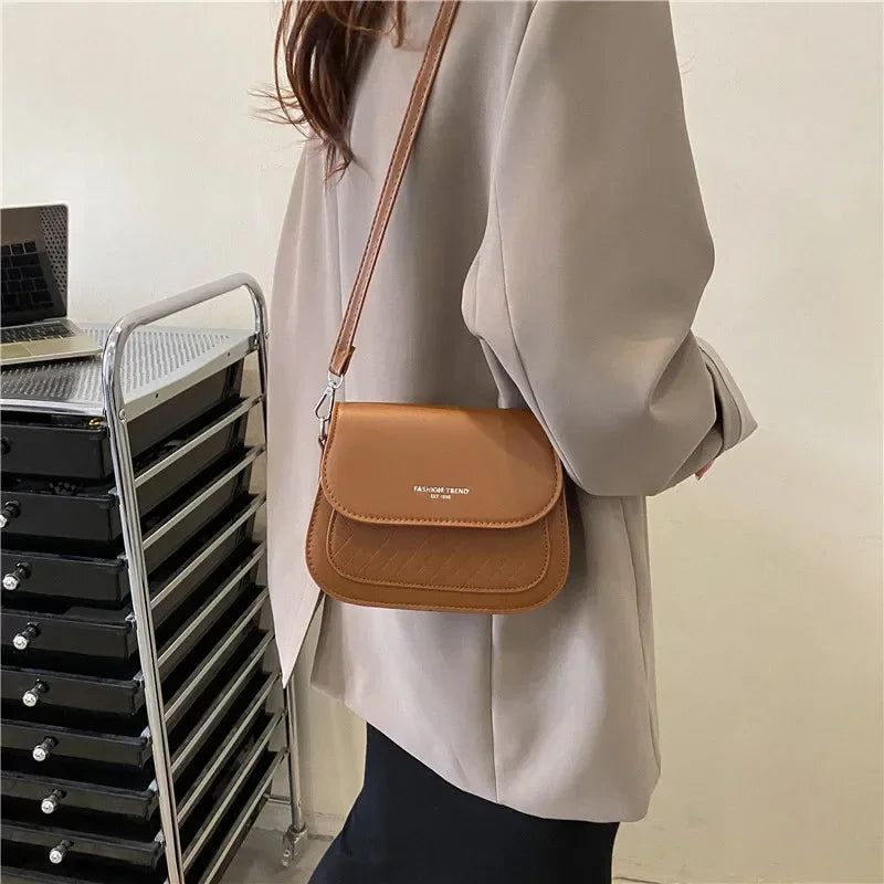 Bolsa Transversal Feminina Anlyxi – Estilo Hip Hop, Pequena e Moderna em Couro PU Macio