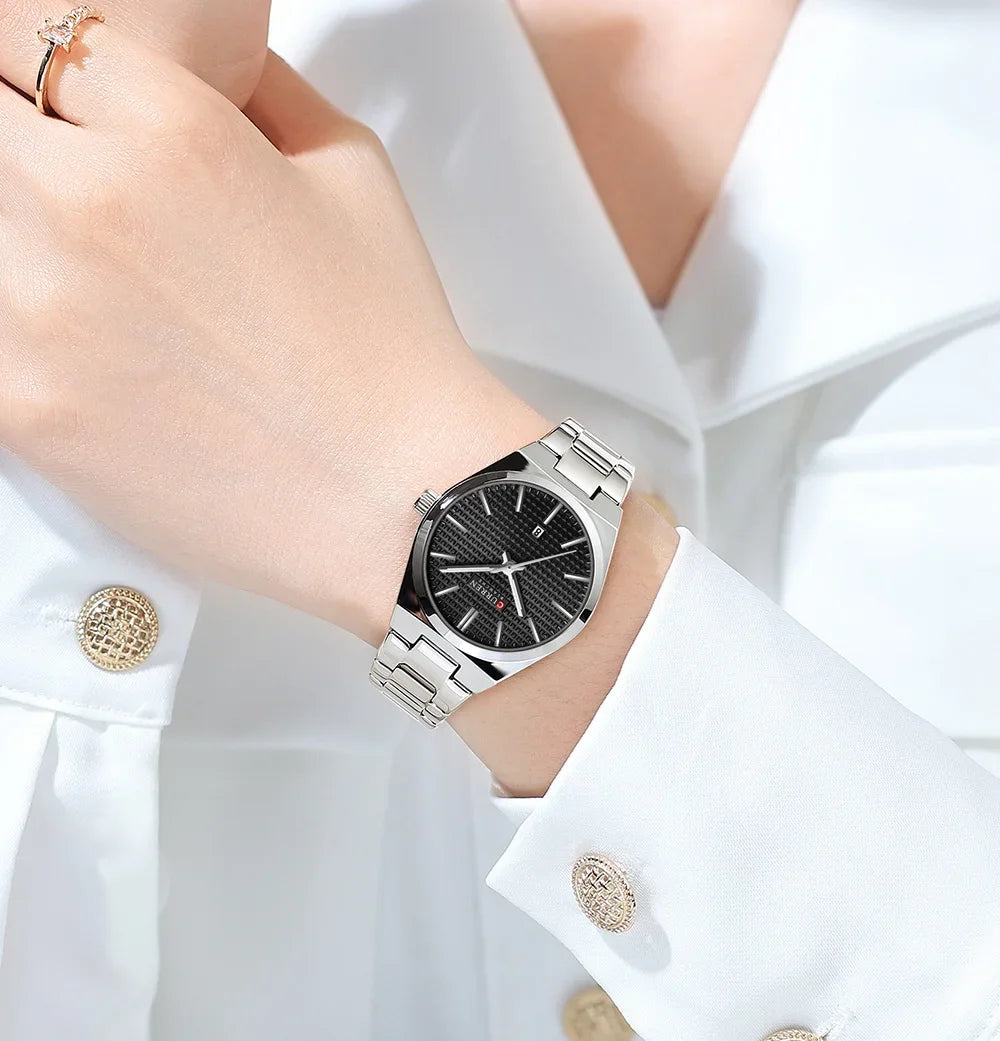 Relógio Feminino CURREN Quartz – Elegante com Pulseira de Aço Inoxidável e Mostrador “Love”