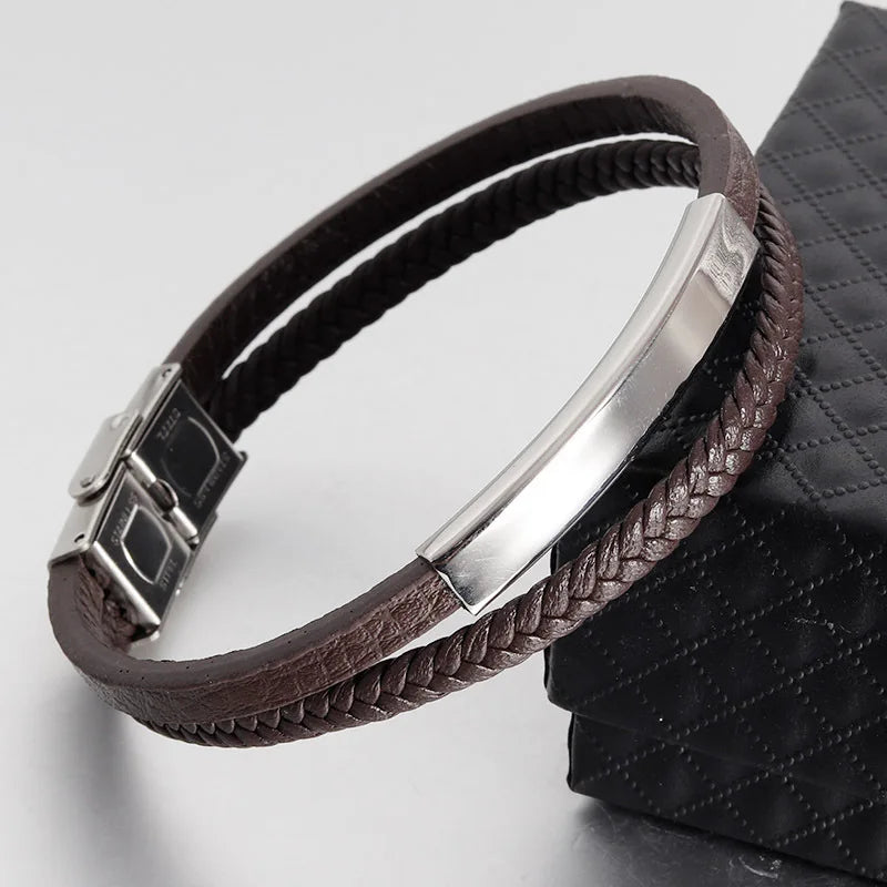 Pulseira Masculina em Couro Preto – Dupla Camada com Detalhe em Aço Inoxidável