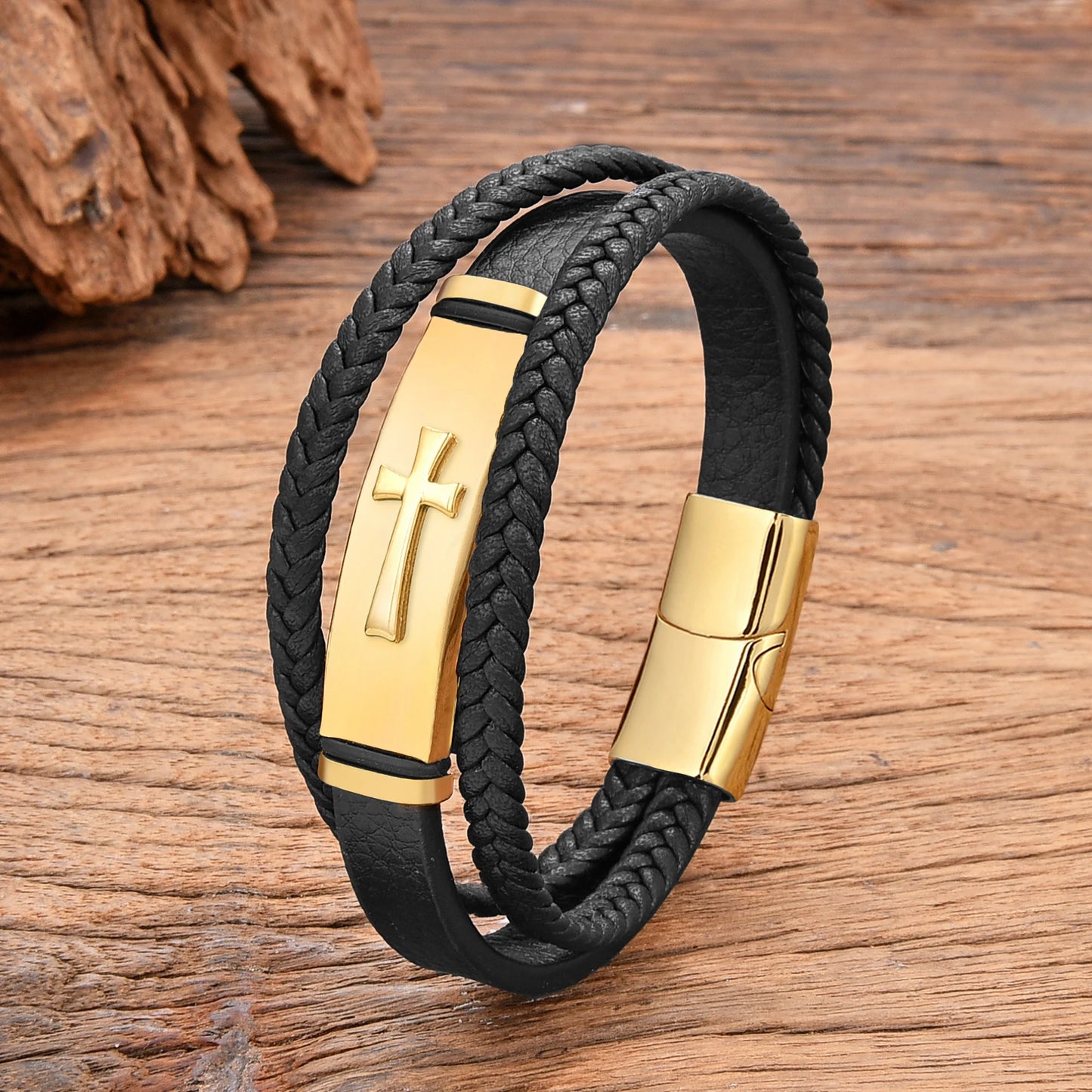 Pulseira Masculina Cruz em Aço Inoxidável e Couro – Banhada a Ouro Preto Punk
