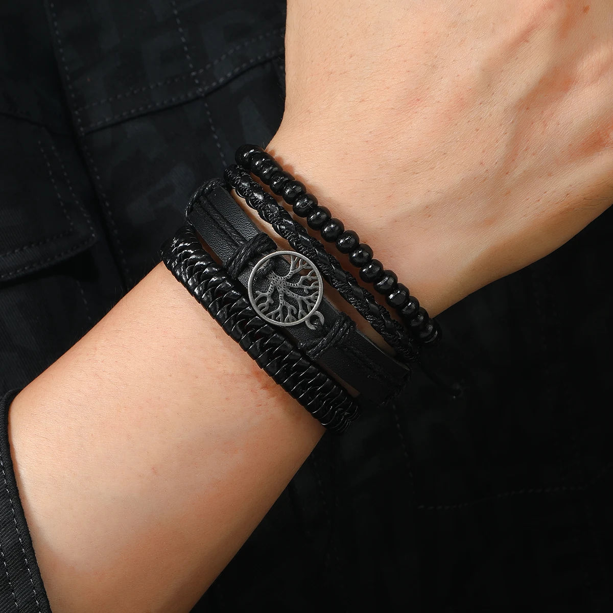 Conjunto 4 Pulseiras Masculinas de Couro Trançado – Vintage Tribal com Contas e Árvore da Vida