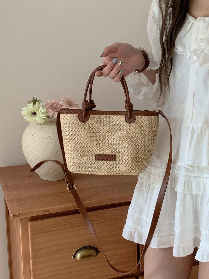 Bolsa de Palha Feminina de Ombro – Retrô, Fashion e Perfeita para Praia e Verão