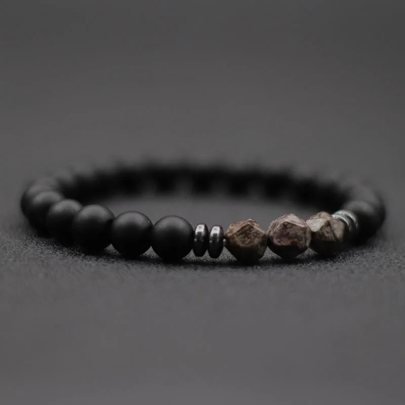 Pulseira Masculina com Pedras Naturais Ônix Preto, Olho de Tigre e Sodalita – Design Irregular com Contas Unissex