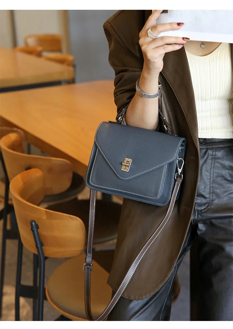 Bolsa Feminina em Couro Legítimo – Grande Capacidade, Estilo Retrô Casual e Elegante