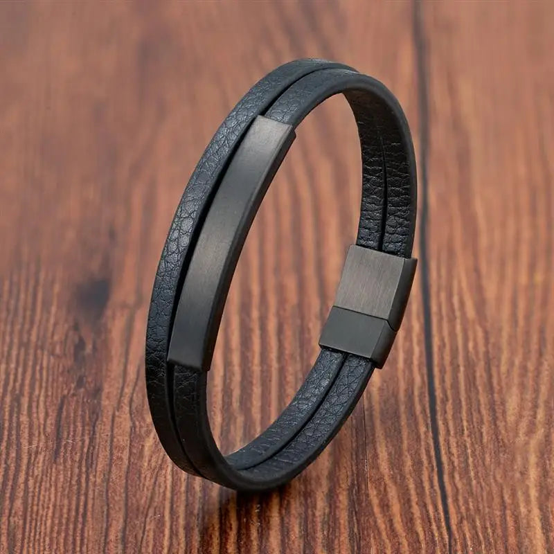 Pulseira Masculina em Couro Preto – Dupla Camada com Detalhe em Aço Inoxidável