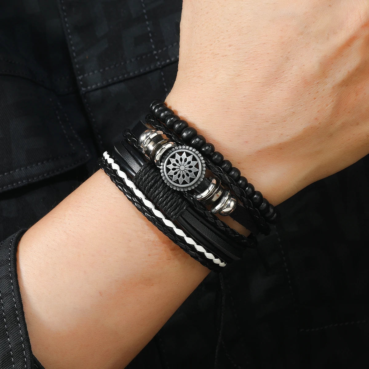 Conjunto 4 Pulseiras Masculinas de Couro Trançado – Vintage Tribal com Contas e Árvore da Vida