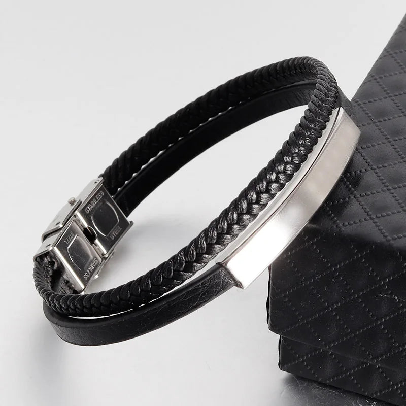 Pulseira Masculina em Couro Preto – Dupla Camada com Detalhe em Aço Inoxidável