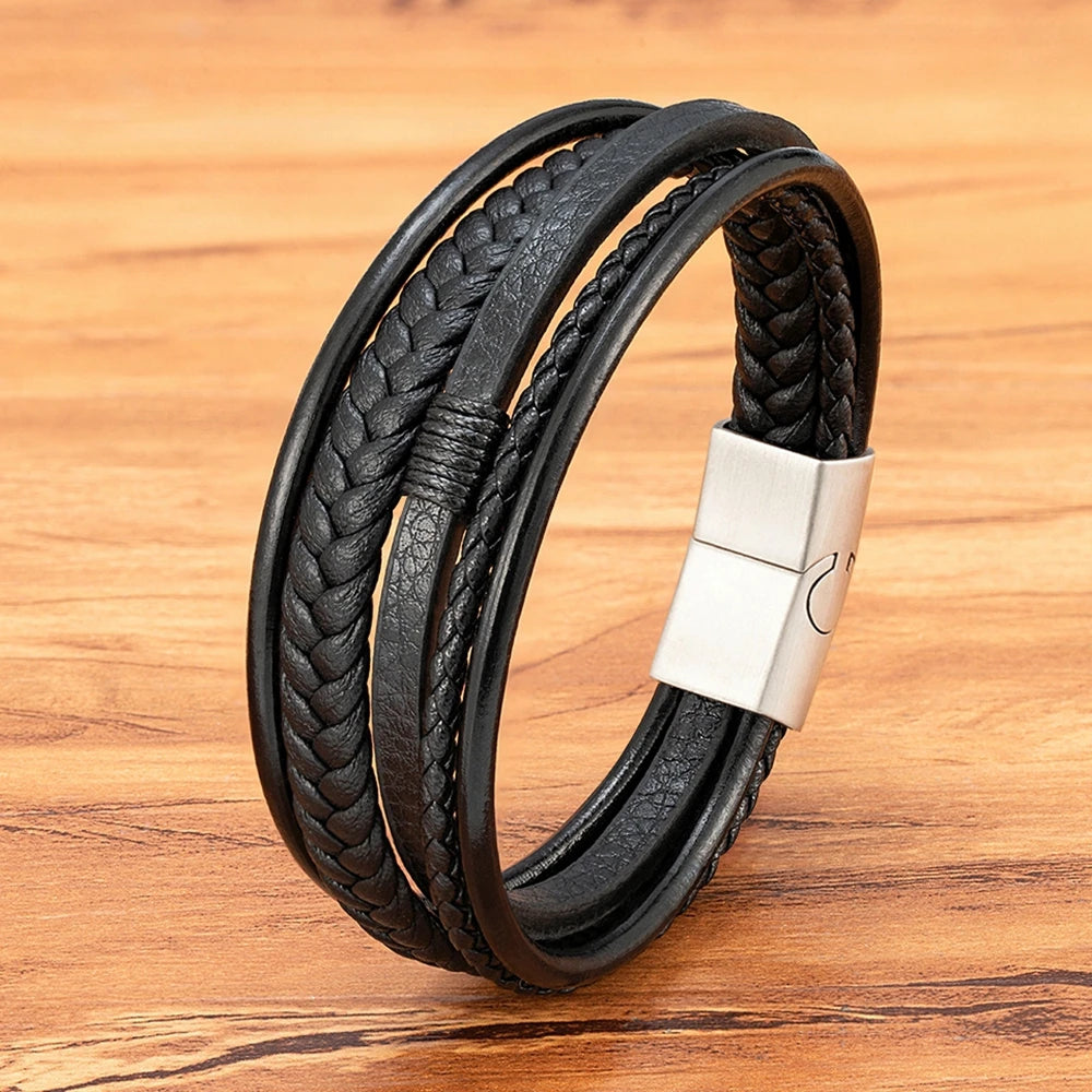 Pulseira Masculina XQNI Luxo em Couro Trançado – Multicamadas com Aço Inoxidável
