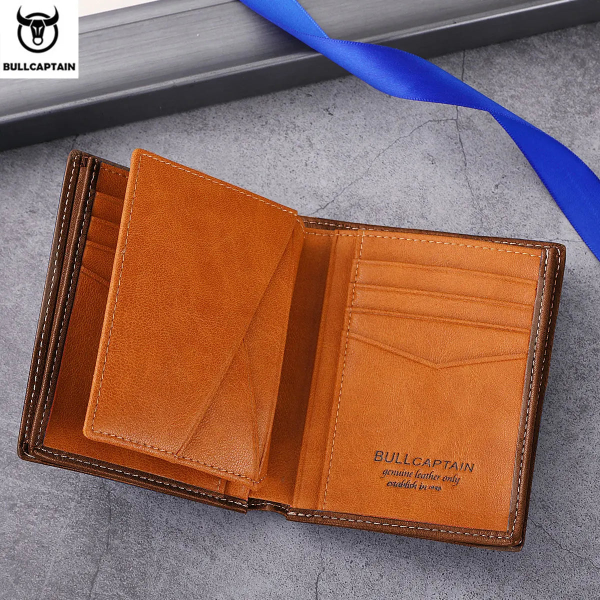 Carteira Masculina BULLCAPTAIN em Couro Legítimo – Compacta, Multifuncional e de Alta Qualidade