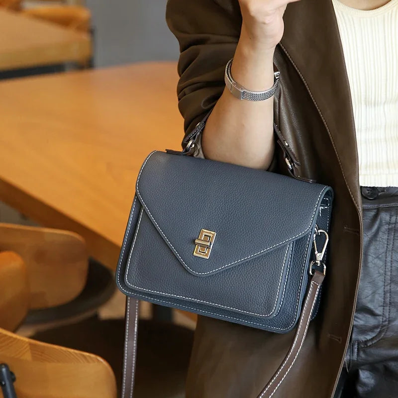 Bolsa Feminina em Couro Legítimo – Grande Capacidade, Estilo Retrô Casual para Ombro e Mão
