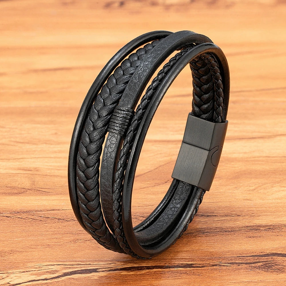 Pulseira Masculina XQNI Luxo em Couro Trançado – Multicamadas com Aço Inoxidável