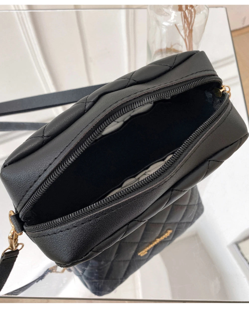 Bolsa Pequena Messenger 2024 com Tassel – Transversal Fashion e Bordado Lingge