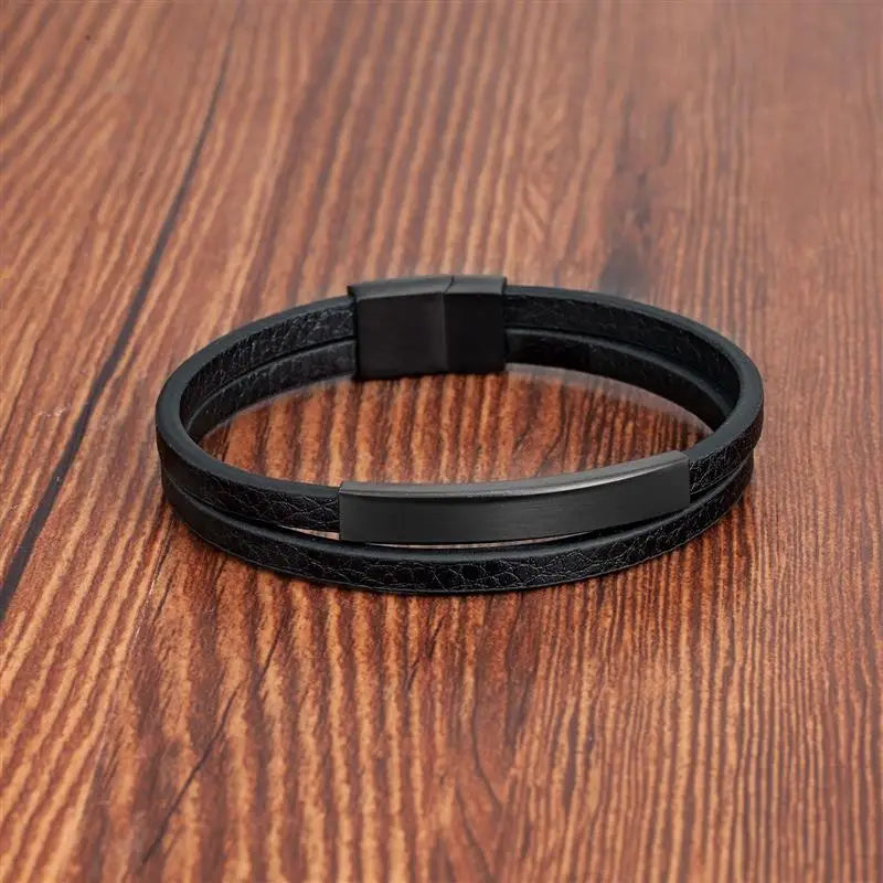 Pulseira Masculina em Couro Preto – Dupla Camada com Detalhe em Aço Inoxidável