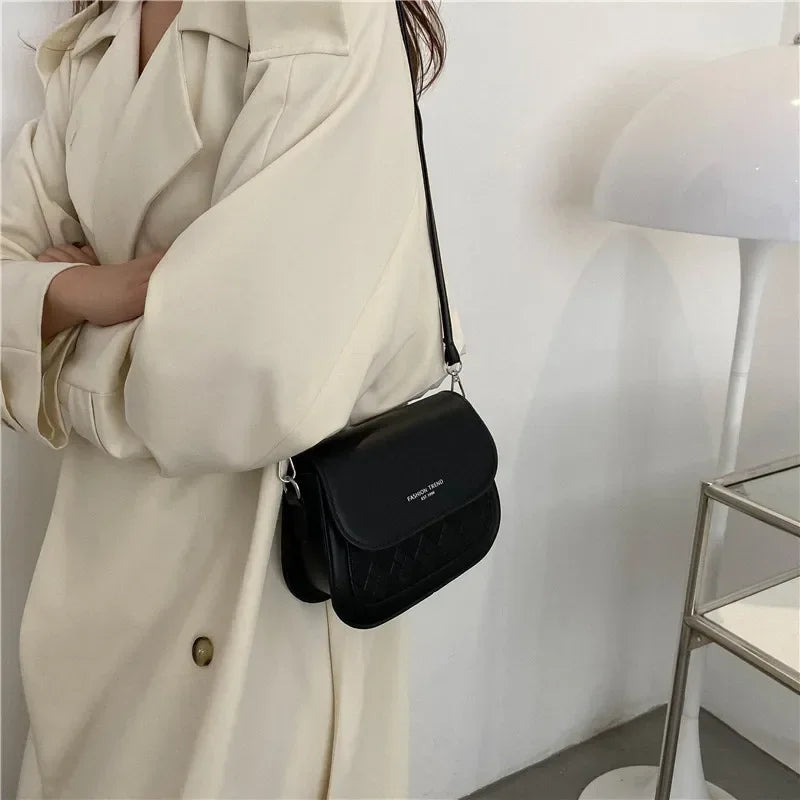 Bolsa Transversal Feminina Anlyxi – Estilo Hip Hop, Pequena e Moderna em Couro PU Macio