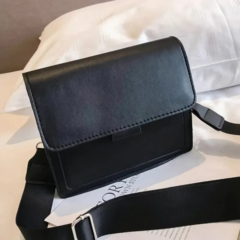 Bolsa Feminina em Couro PU – Designer Clássico, Compacta e Elegante para Viagens e Uso Diário
