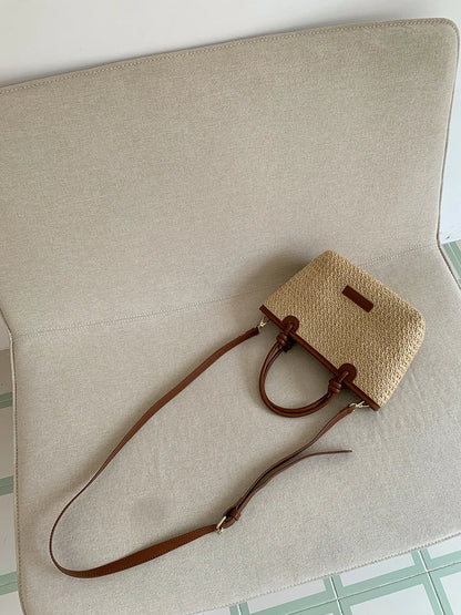 Bolsa de Palha Feminina de Ombro – Retrô, Fashion e Perfeita para Praia e Verão