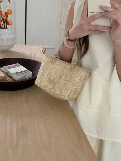 Bolsa de Palha Feminina de Ombro – Retrô, Fashion e Perfeita para Praia e Verão