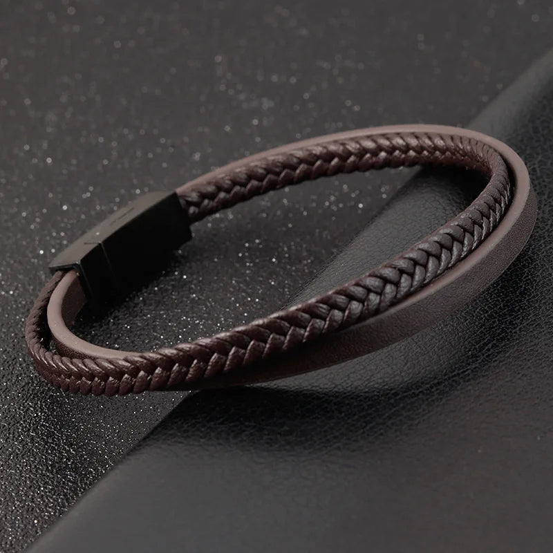 Pulseira Masculina em Couro Preto – Dupla Camada com Detalhe em Aço Inoxidável